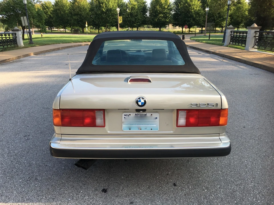 1989 BMW E30 3 Series - Image 14 of 31