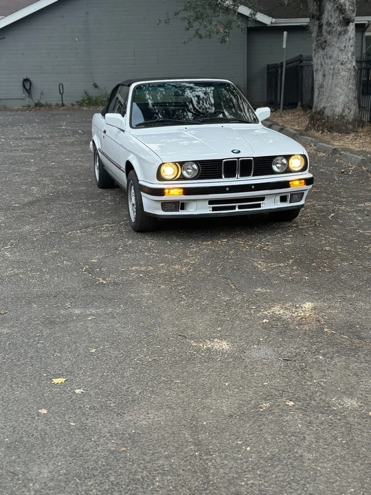 1989 BMW E30 3 Series - Image 2 of 31