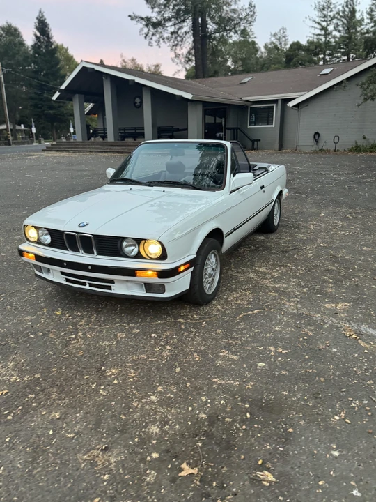 1989 BMW E30 3 Series - Image 13 of 31