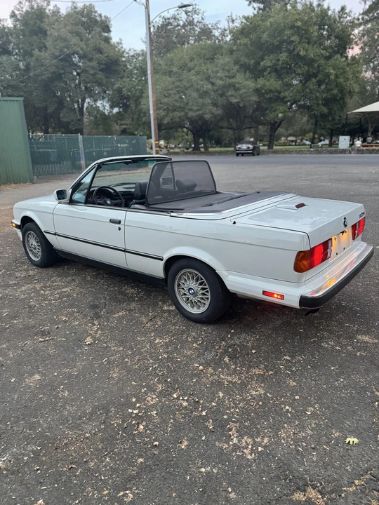 1989 BMW E30 3 Series - Image 20 of 31