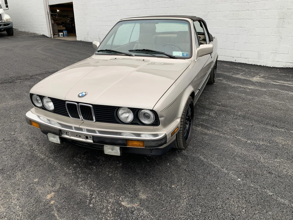 1989 BMW E30 3 Series - Image 9 of 30