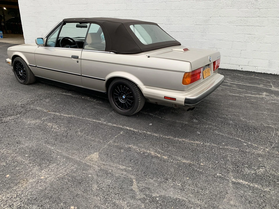 1989 BMW E30 3 Series - Image 17 of 30