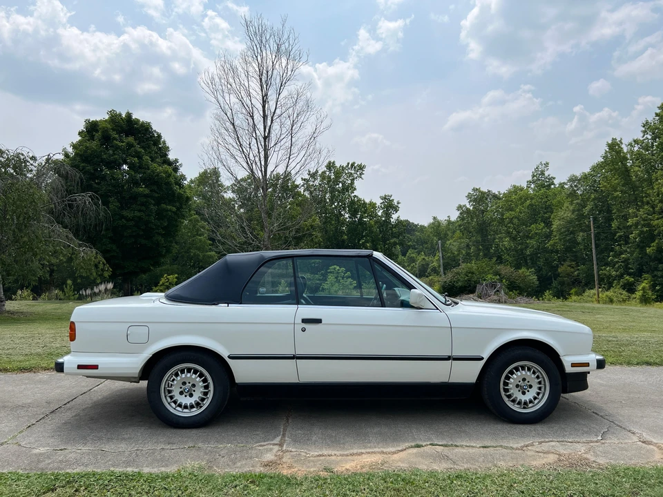 1989 BMW E30 3 Series - Image 24 of 31