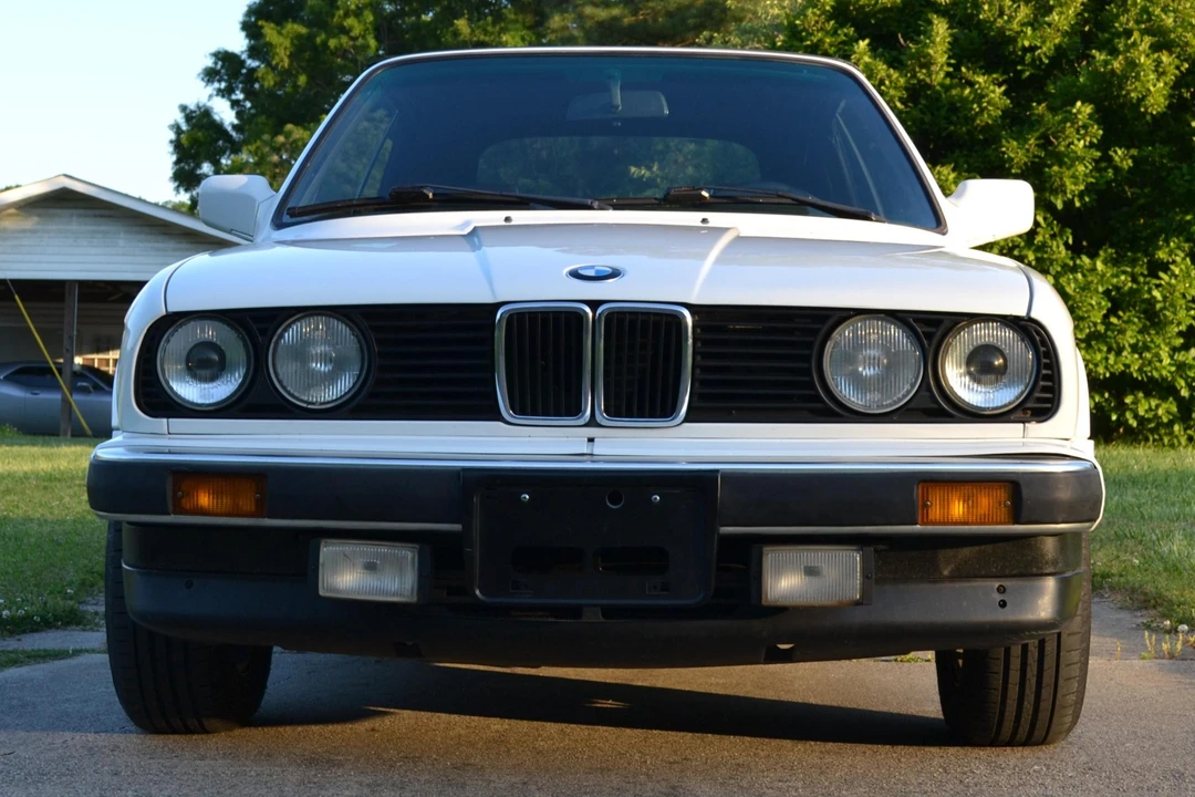 1989 BMW E30 3 Series - Image 2 of 31