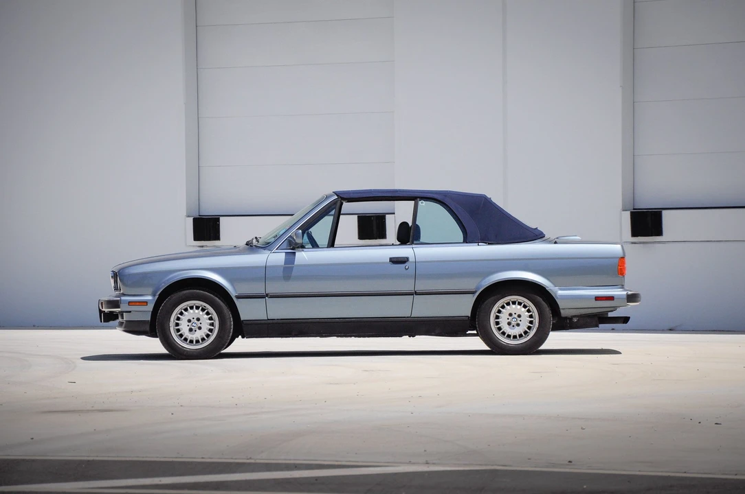 1989 BMW E30 3 Series - Image 3 of 31
