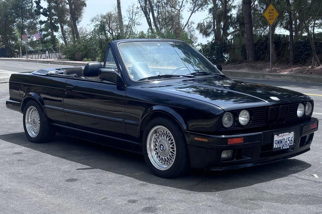 1989 BMW E30 3 Series - Image 2 of 31