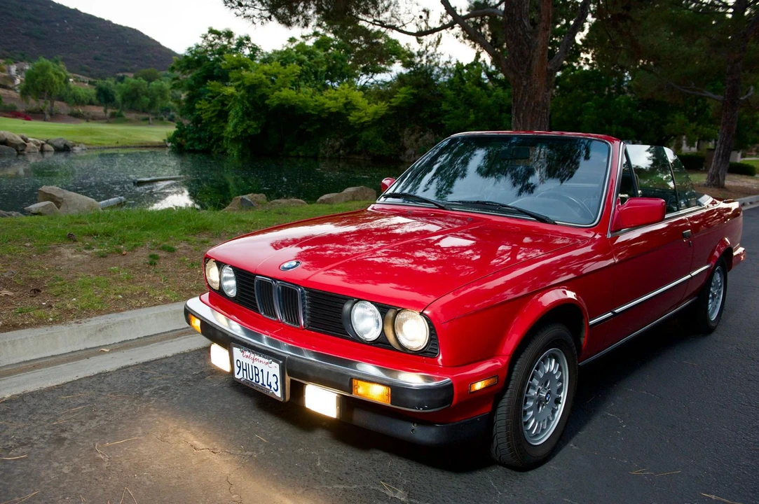 1989 BMW E30 3 Series - Image 2 of 31
