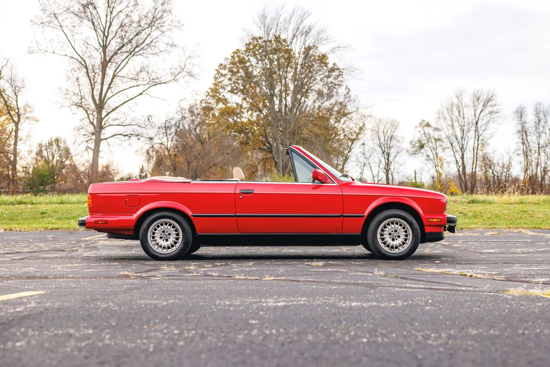 1989 BMW E30 3 Series - Image 11 of 31