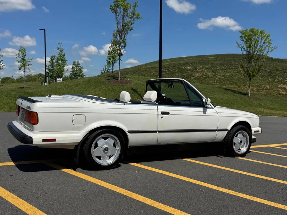 1989 BMW E30 3 Series - Image 11 of 31