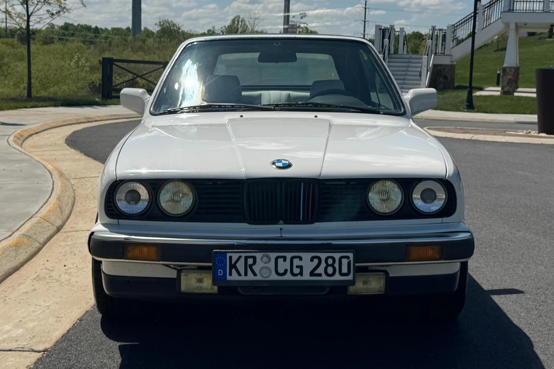 1989 BMW E30 3 Series - Image 2 of 31