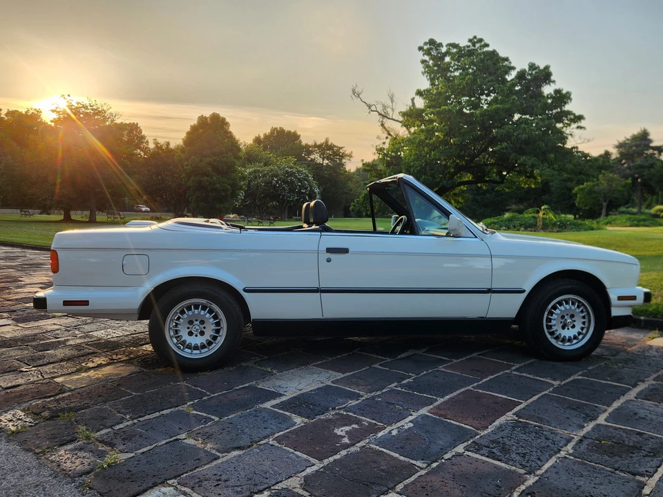 1989 BMW E30 3 Series - Image 12 of 31