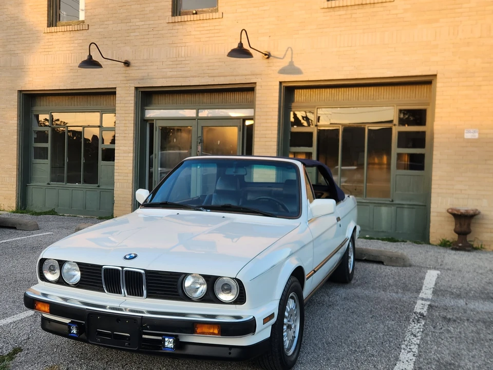 1989 BMW E30 3 Series - Image 17 of 31