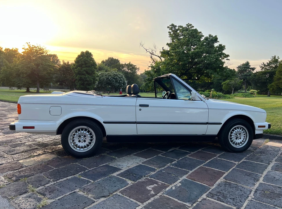 1989 BMW E30 3 Series - Image 11 of 31