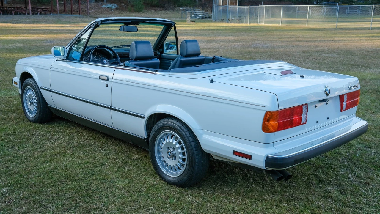 1989 BMW E30 3 Series - Image 15 of 31