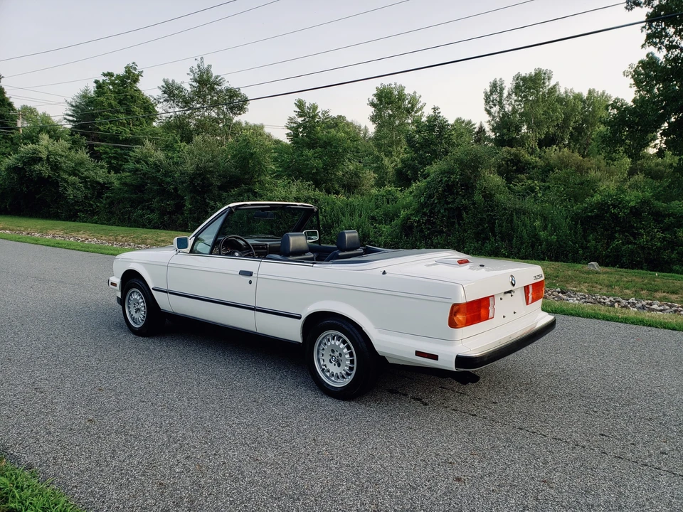 1989 BMW E30 3 Series - Image 11 of 31