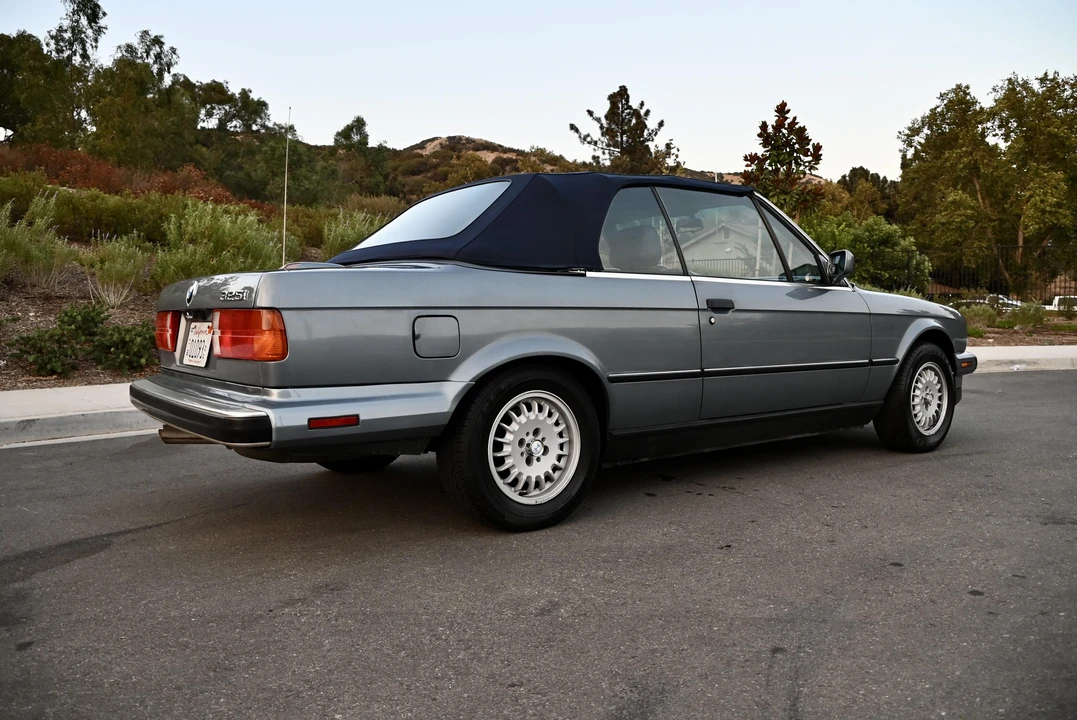 1989 BMW E30 3 Series - Image 15 of 31