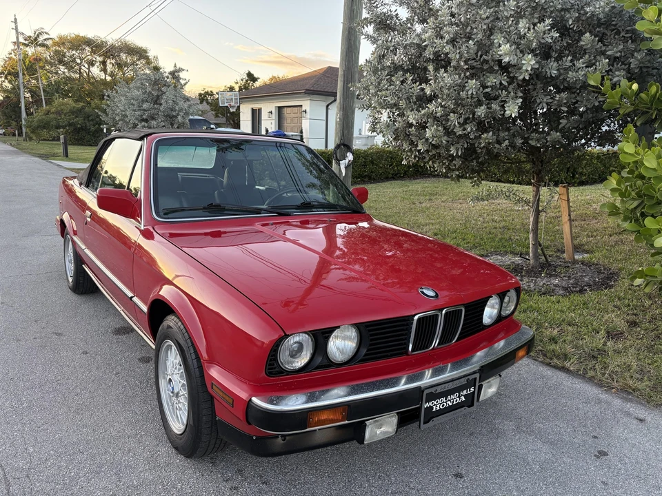 1989 BMW E30 3 Series - Image 2 of 31