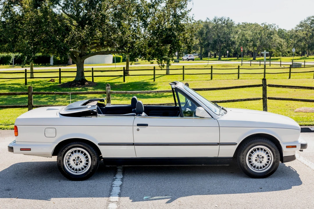 1989 BMW E30 3 Series - Image 3 of 31