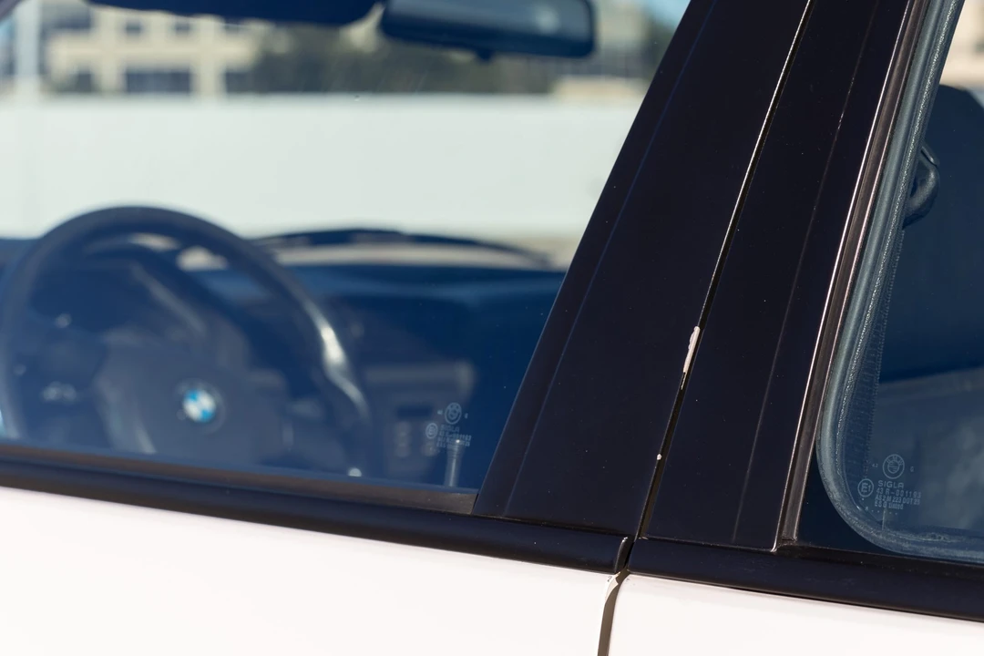1989 BMW E30 3 Series - Image 25 of 31