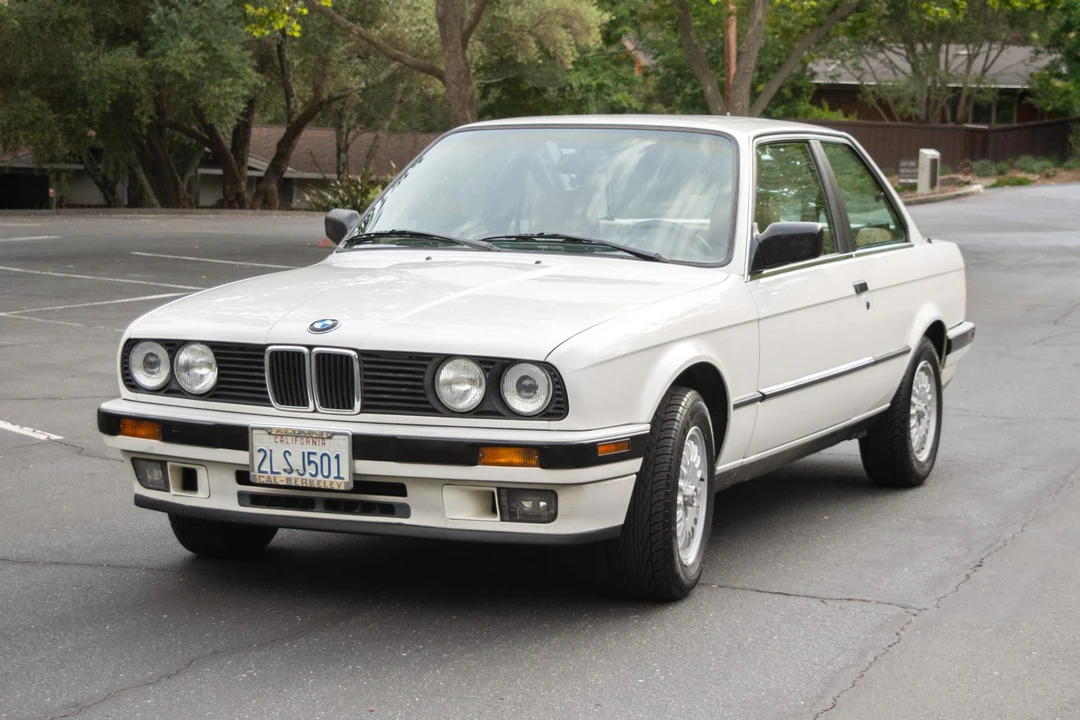 1989 BMW E30 3 Series - Image 2 of 31