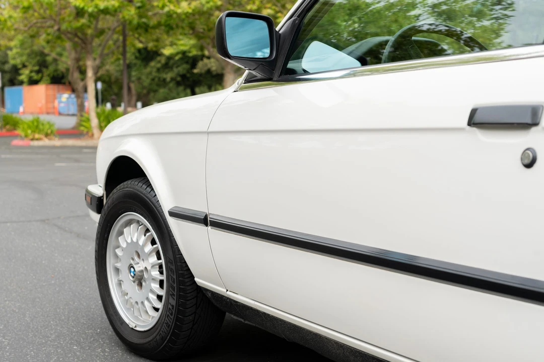 1989 BMW E30 3 Series - Image 25 of 31
