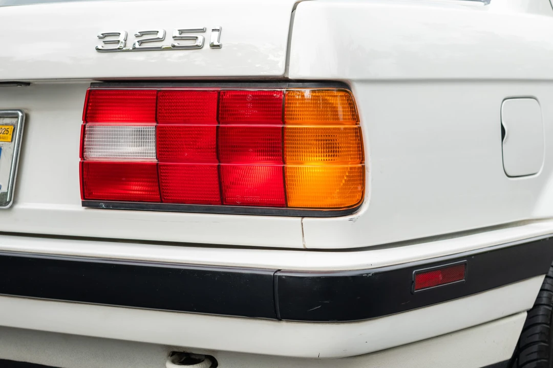 1989 BMW E30 3 Series - Image 17 of 31