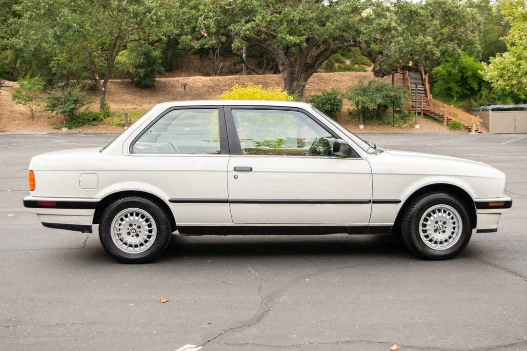 1989 BMW E30 3 Series - Image 5 of 31
