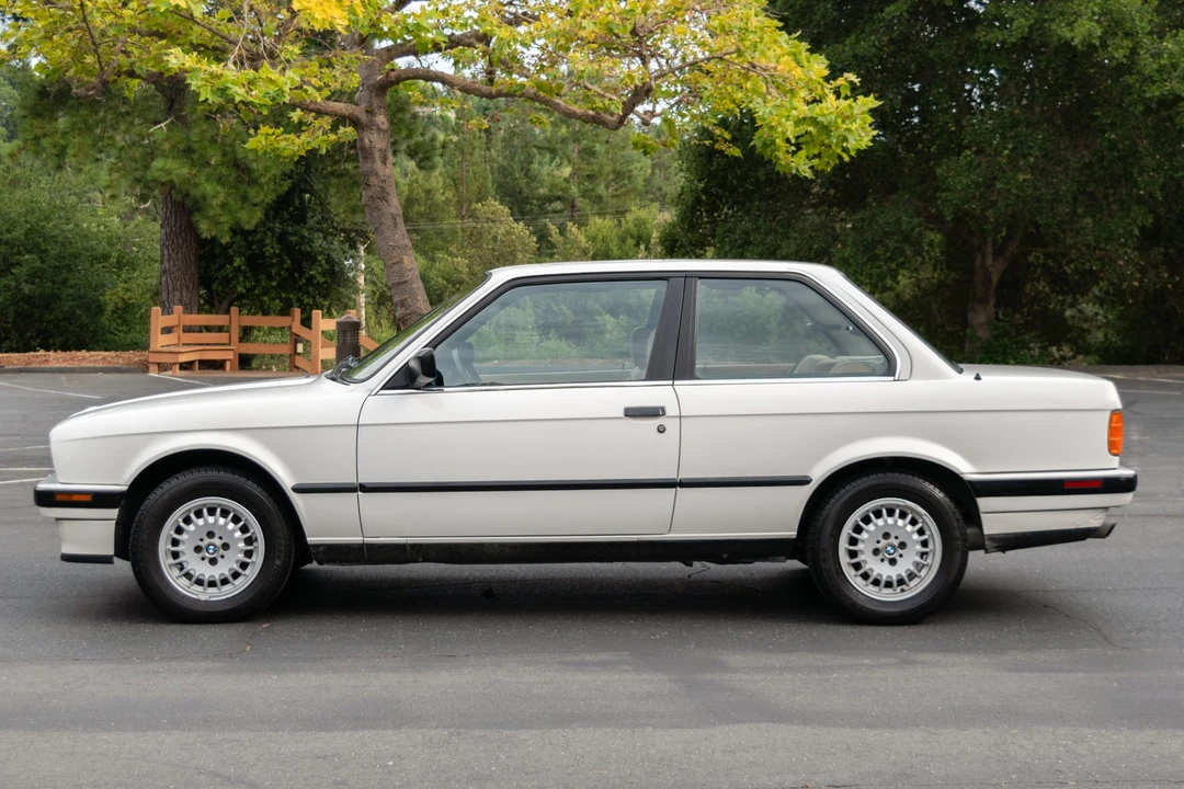 1989 BMW E30 3 Series - Image 9 of 31