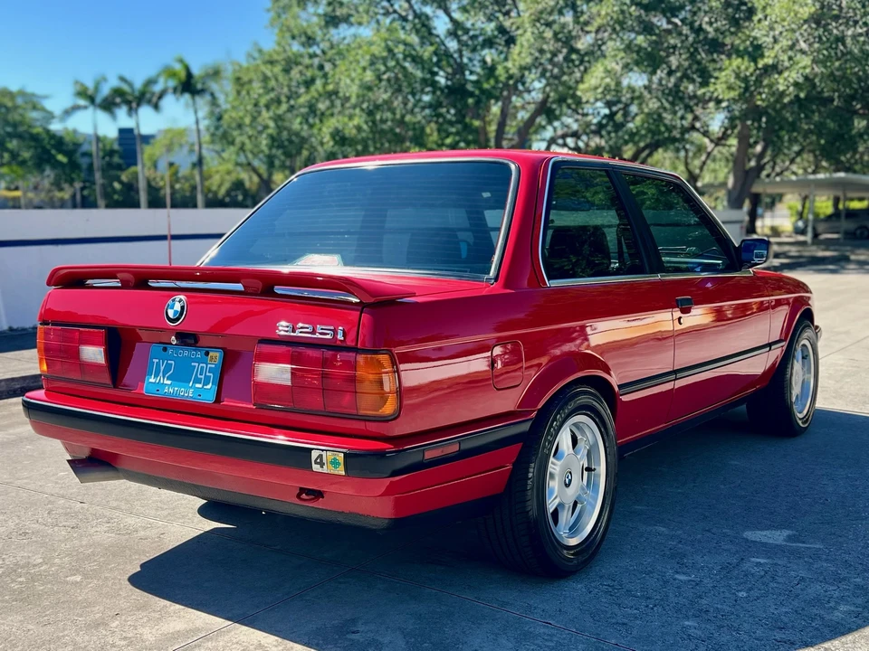 1989 BMW E30 3 Series - Image 17 of 31