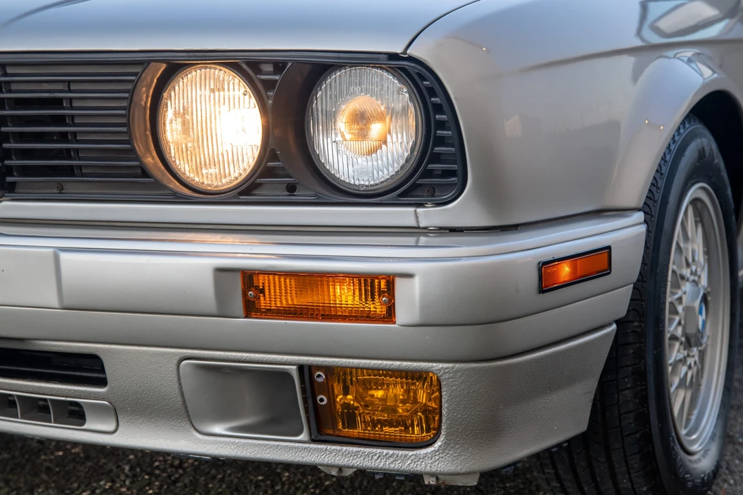 1989 BMW E30 3 Series - Image 11 of 31