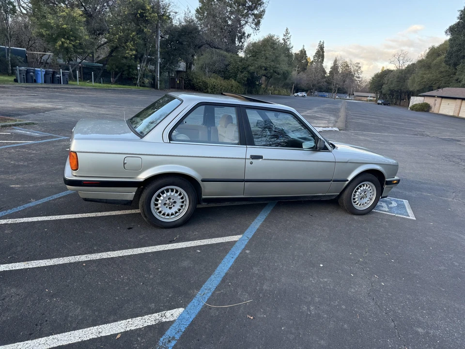1989 BMW E30 3 Series - Image 20 of 31