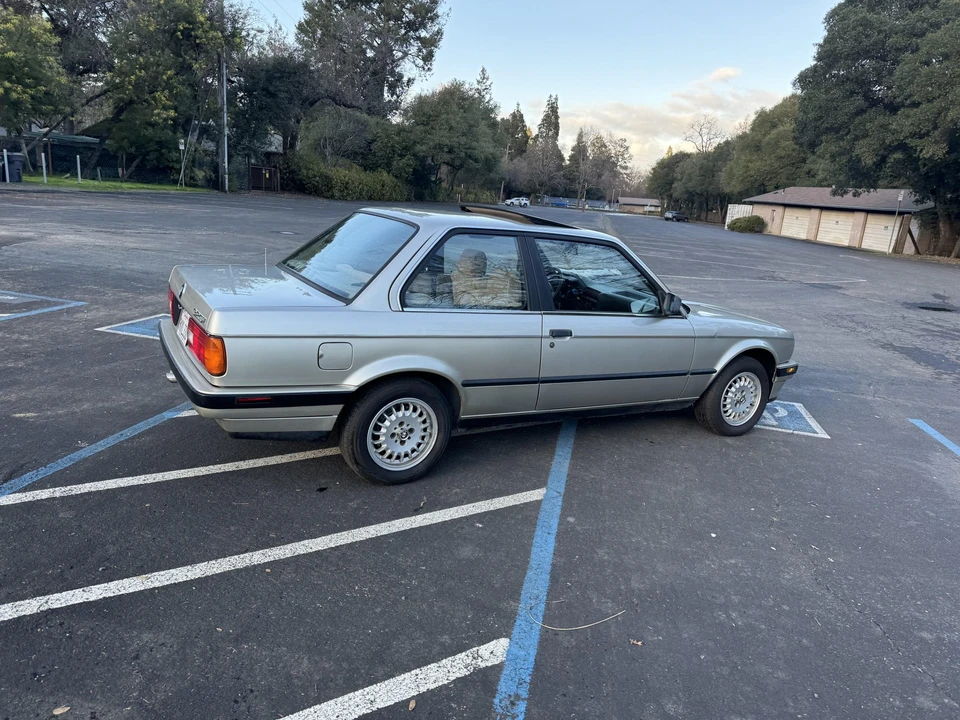 1989 BMW E30 3 Series - Image 21 of 31