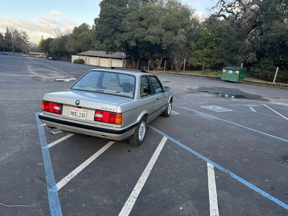 1989 BMW E30 3 Series - Image 25 of 31