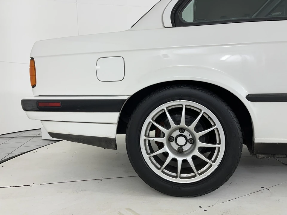 1989 BMW E30 3 Series - Image 17 of 31