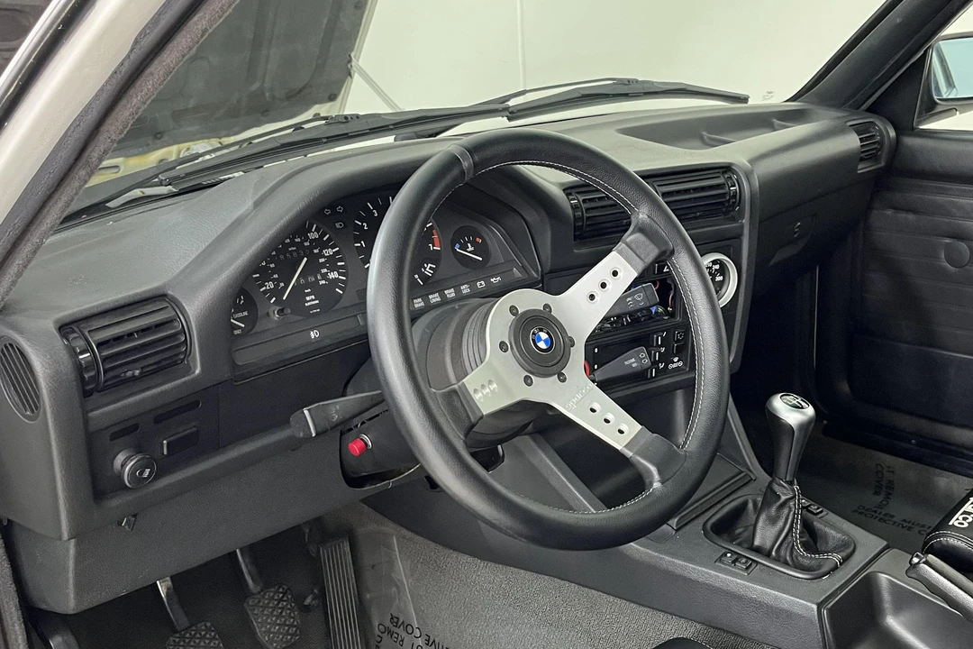 1989 BMW E30 3 Series - Image 18 of 31