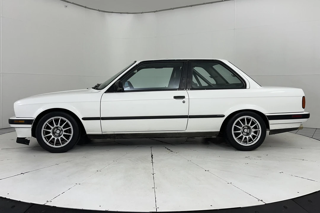 1989 BMW E30 3 Series - Image 3 of 31