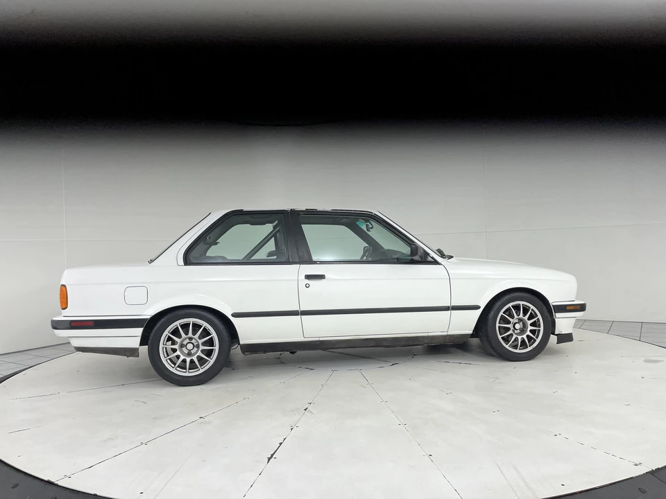 1989 BMW E30 3 Series - Image 7 of 31