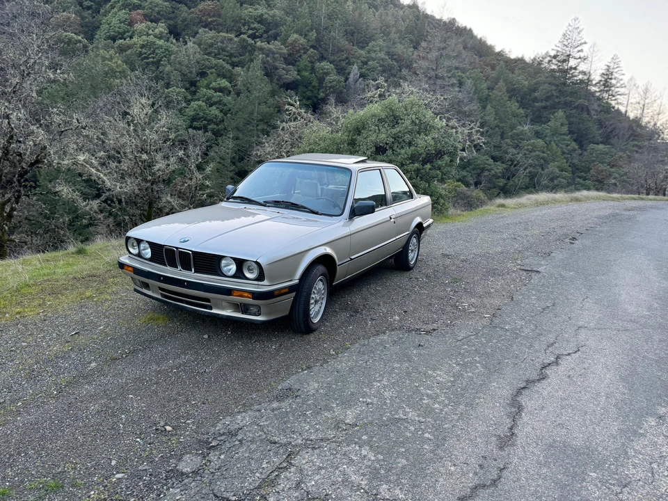 1989 BMW E30 3 Series - Image 11 of 31