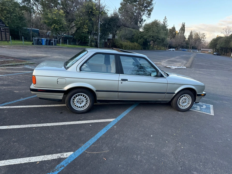 1989 BMW E30 3 Series - Image 26 of 31
