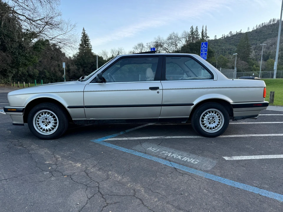 1989 BMW E30 3 Series - Image 18 of 31