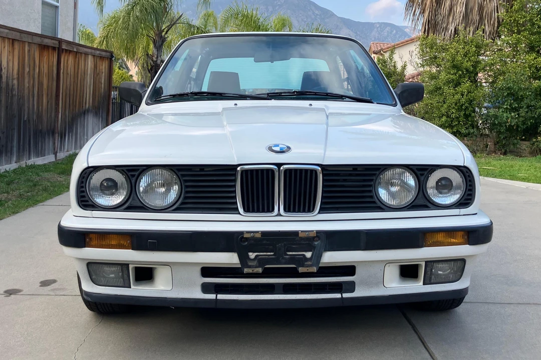 1989 BMW E30 3 Series - Image 2 of 31