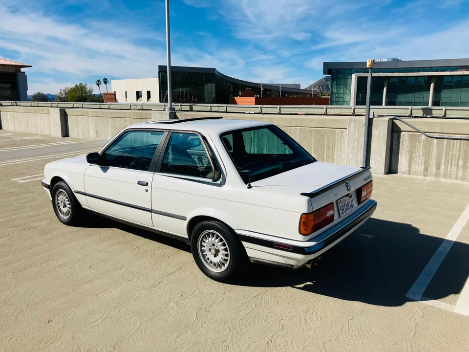 1989 BMW E30 3 Series - Image 9 of 31
