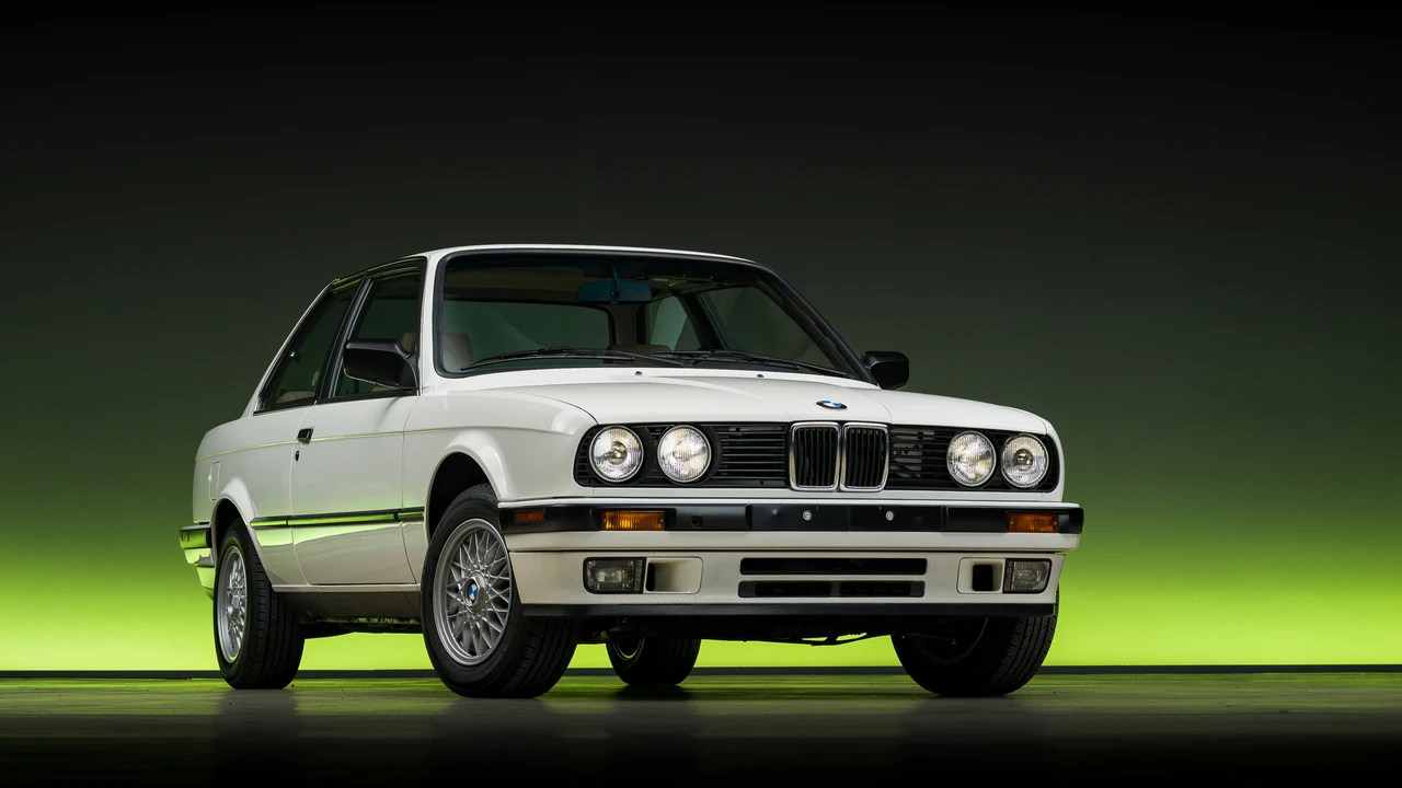 1989 BMW E30 3 Series - Image 2 of 31