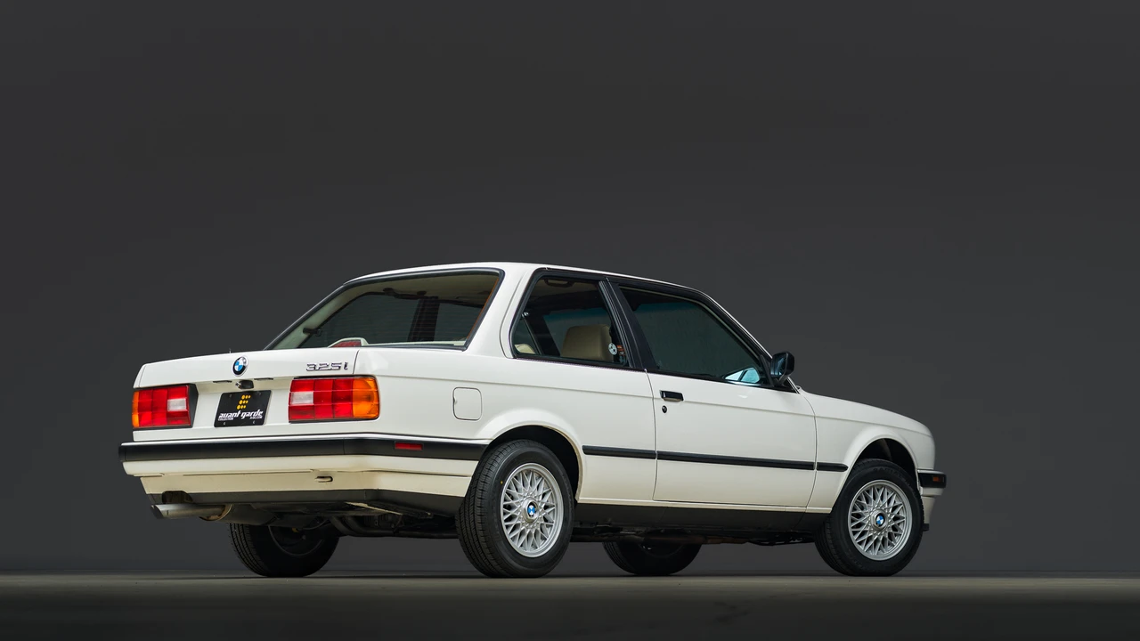 1989 BMW E30 3 Series - Image 11 of 31