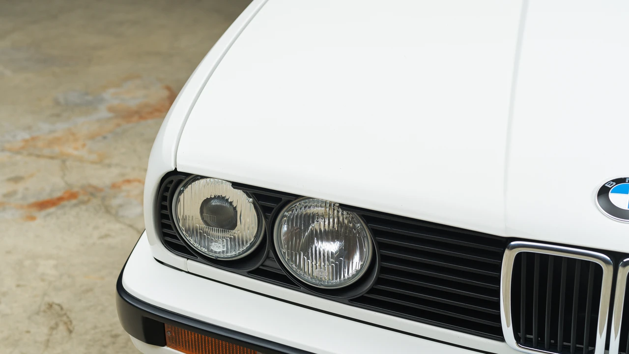 1989 BMW E30 3 Series - Image 25 of 31