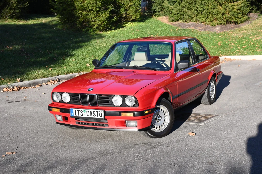 1989 BMW E30 3 Series - Image 2 of 31