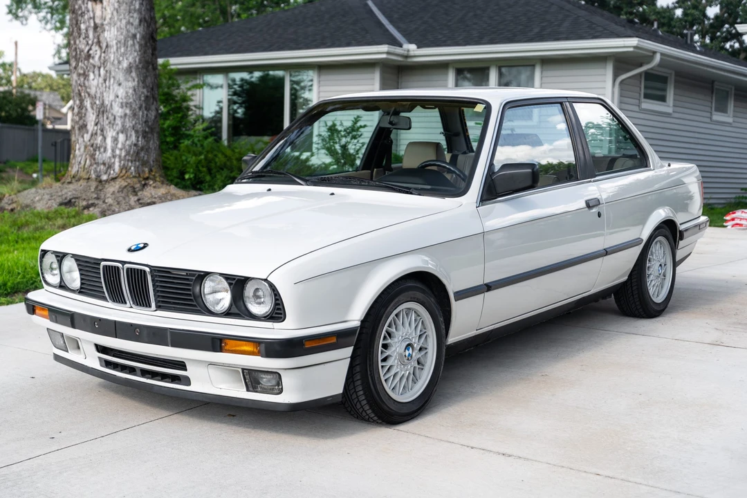1989 BMW E30 3 Series - Image 2 of 31