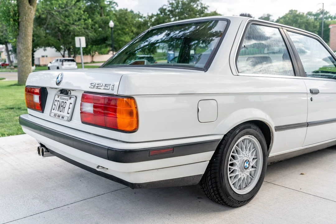 1989 BMW E30 3 Series - Image 14 of 31