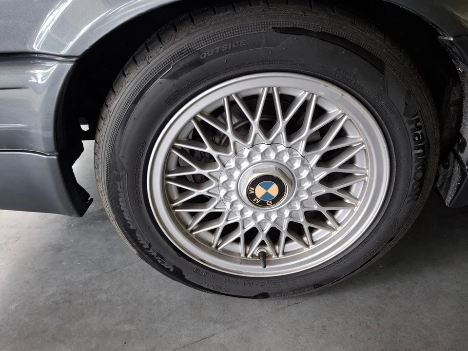 1989 BMW E30 3 Series - Image 9 of 30