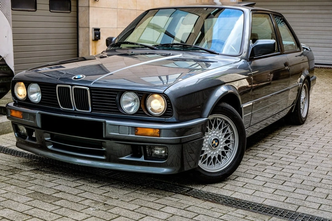 1989 BMW E30 3 Series - Image 2 of 30